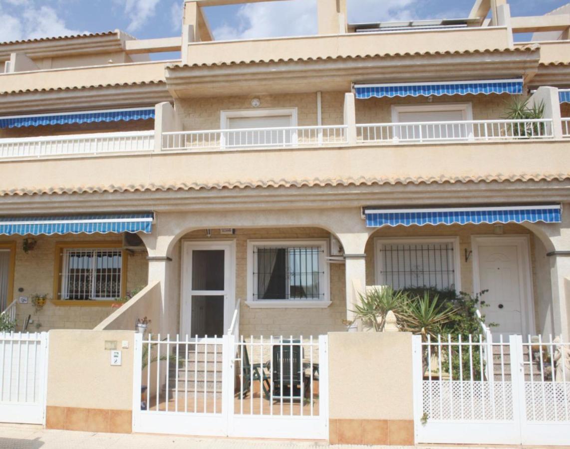 Вилла Town House Лос-Ньетос Экстерьер фото